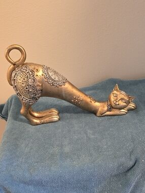Ornate Gold Stretching Cat Sculpture - Decorative Home Accent
